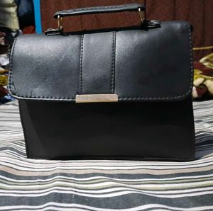 Chic Black Top Handle Handbag