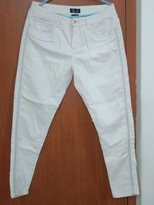 Cream Colored Pants with Side Stripe