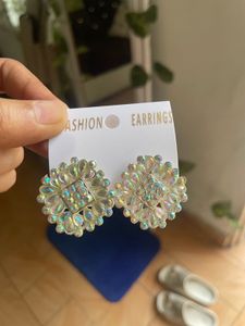 Elegant Floral Stud Earrings