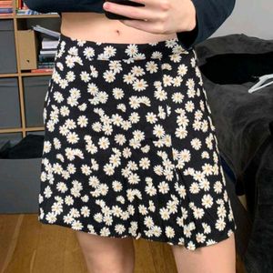 Daisy Print Mini Skirt