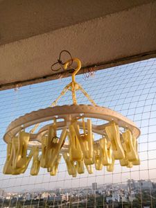 Round Clothes Drying Hanger with Clips