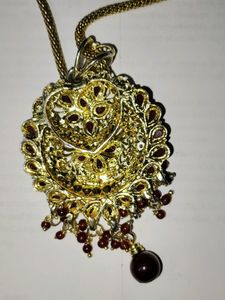 Beautiful Choker Without Earrings