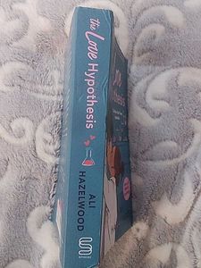 The Love Hypothesis by Ali Hazelwood