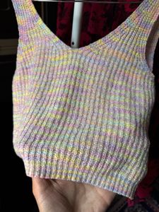 Pastel knit cropped top