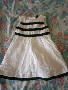 White Striped Sleeveless Dress for 2years girl