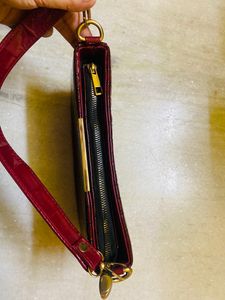 Red Sling Bag🥰