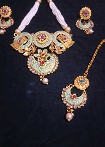 neckless