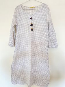 Black and white check kurta