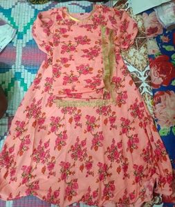 KURTHI and DUPATTA