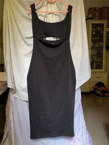 Newme Chic Black Cut-Out Midi Dress