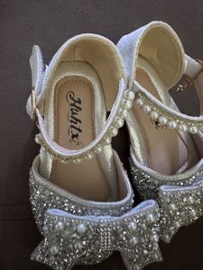 Sparkly Bow Sandals for Girls