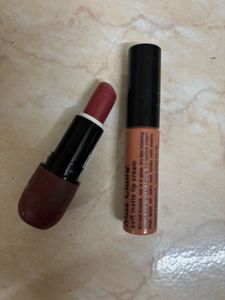 2 Matte Lipsticks - Red &amp; Nude