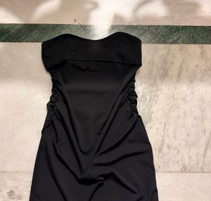 Chic Black Strapless Mini Dress