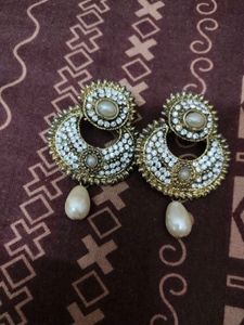 Elegant Pearl & Crystal Earrings✨😍♥️