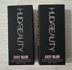 Huda Beauty Easy Blur Foundation