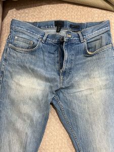 Men’s Light Wash Denim Jeans