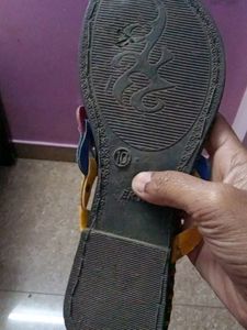 Slippers, Size 6