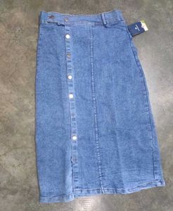 Stylish Denim Maxi Skirt with High Slit