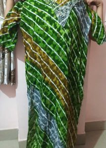 Green Tie-Dye Kurta with Embellished Neckline