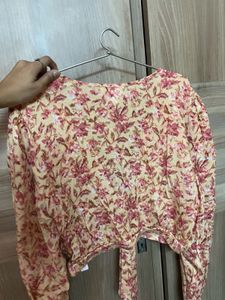 Crop Top With Beautiful Front