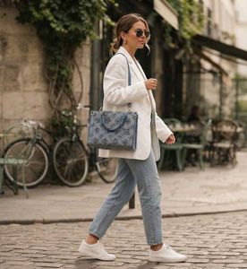 Louis Vuitton Slingbags