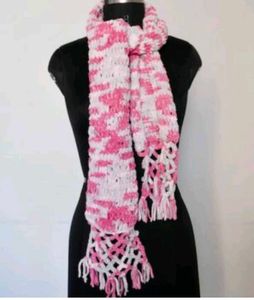 Very Beautiful Woolen Winter Muffler