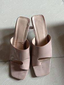 Chic Block Heel Slides