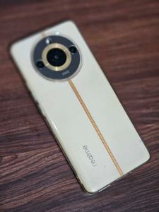 Realme 11 pro plus 5g premium back cover