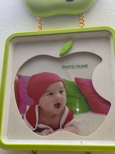 Cute Apple Photo Frame Display