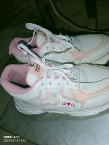 Women Sports Shoes ☺️