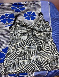 Chic Black &amp; White Abstract Print Tank Top
