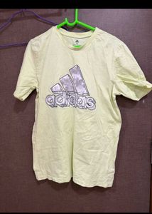 Adidas T-Shirt