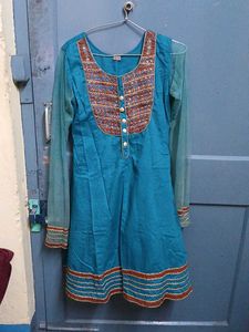 Embroidered Tunic Top