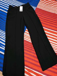 Max Chic Black Wide-Leg Pants