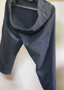 Women's Athletic Capri Leggings