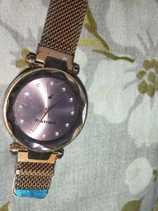 Fastrack Women's Analog Watch