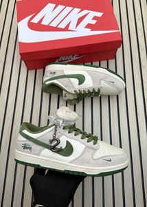 Nike Dunk Low x Stussy
