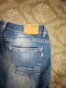 Peter England Men's Blue Wash Denim Jeans
