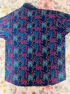 medium size Stylish Men's Blue Floral Print Shirt