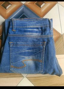 Combo Jeans And Track Pant
