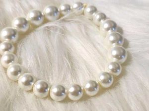 Elegant Faux Pearl Bracelet