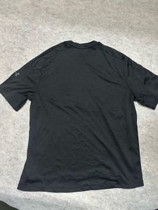 Under Armour Black T-Shirt