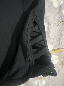 Black sports wear top  wd shorts
