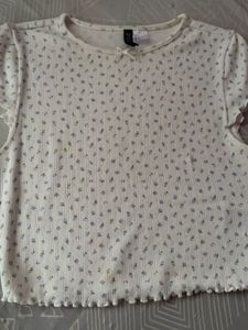 Cute Floral Ribbed Top