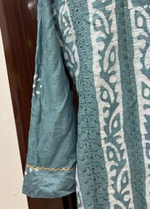women suit with dupatta