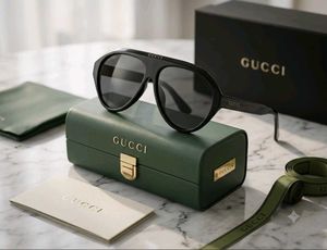 GUCCI Black Aviator Sunglasses