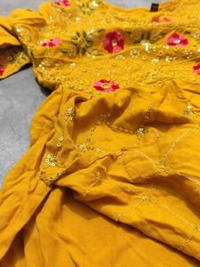 Elegant Yellow Embroidered Kurti Set