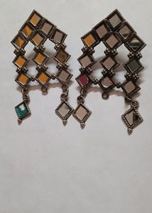 Jhumka (Earings)...