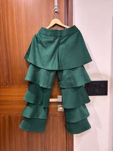 boutique stiched-crop top and stylish pants