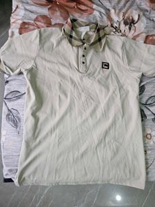 Burberry tshirt for mens M size